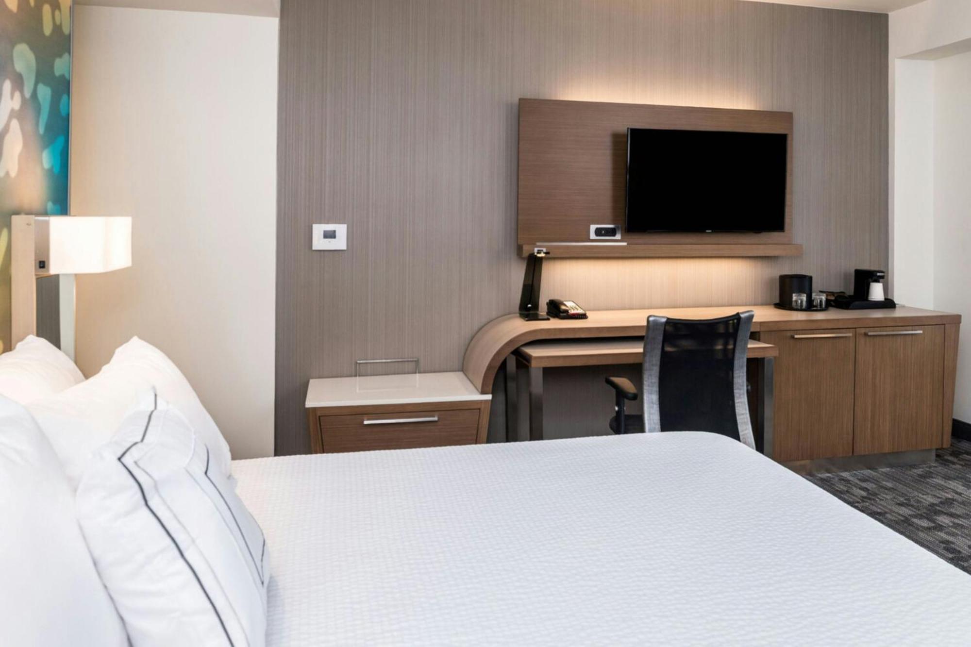 คอร์ตยาร์ด ดีทรอยต์ ฟาร์มิงตัน ฮิลส์ Hotel ฟาร์มิงตันฮิลส์ ภายนอก รูปภาพ